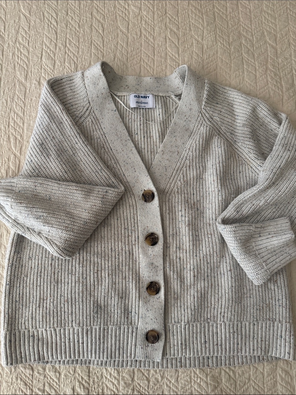 Old Navy Cream Speckled Ribbed Button-Up Cardigan (large but fits smaller)